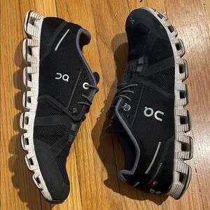 ON Cloud Women’s Sneakers - Black
